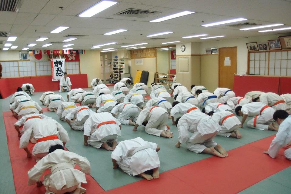 kyokushin karate bow